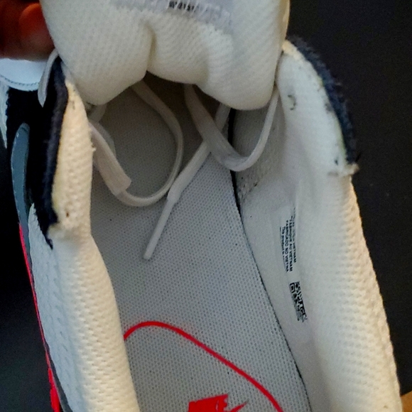 Brand New Womens Nike Air Max Size 7 (NO LONGER HAVE THE BOX) - Picture 8 of 9